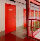 Alquiler de trasteros cerca de Donostia/San Sebastián, en Lezo. Nos adaptamos a tus necesidades: seguridad, flexibilidad y confianza a tu medida.